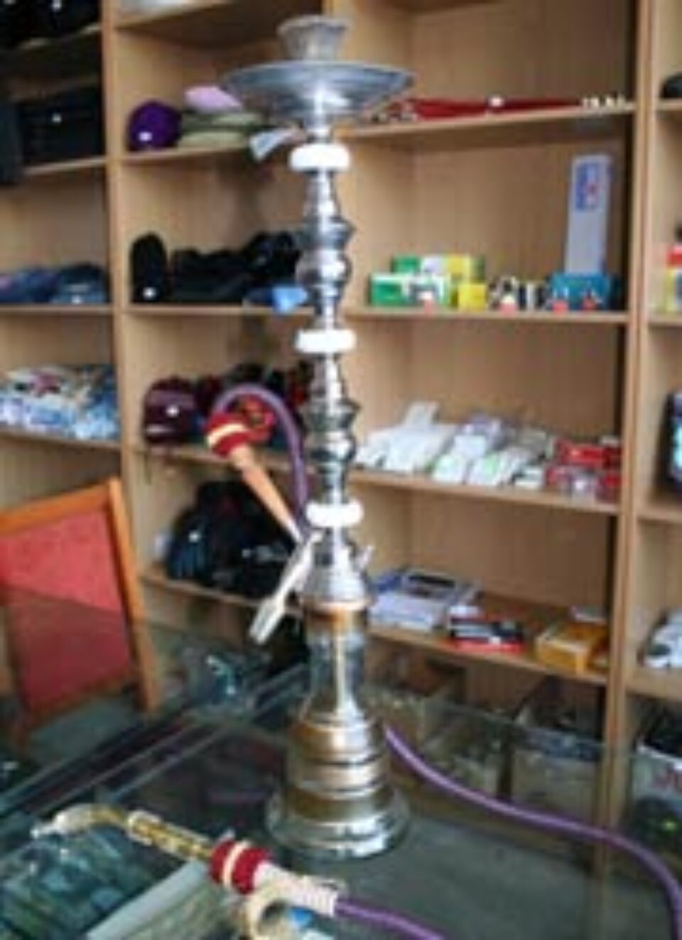 Între bunurile confiscate scoase la vânzare de Finanţe se află şi o narghilea