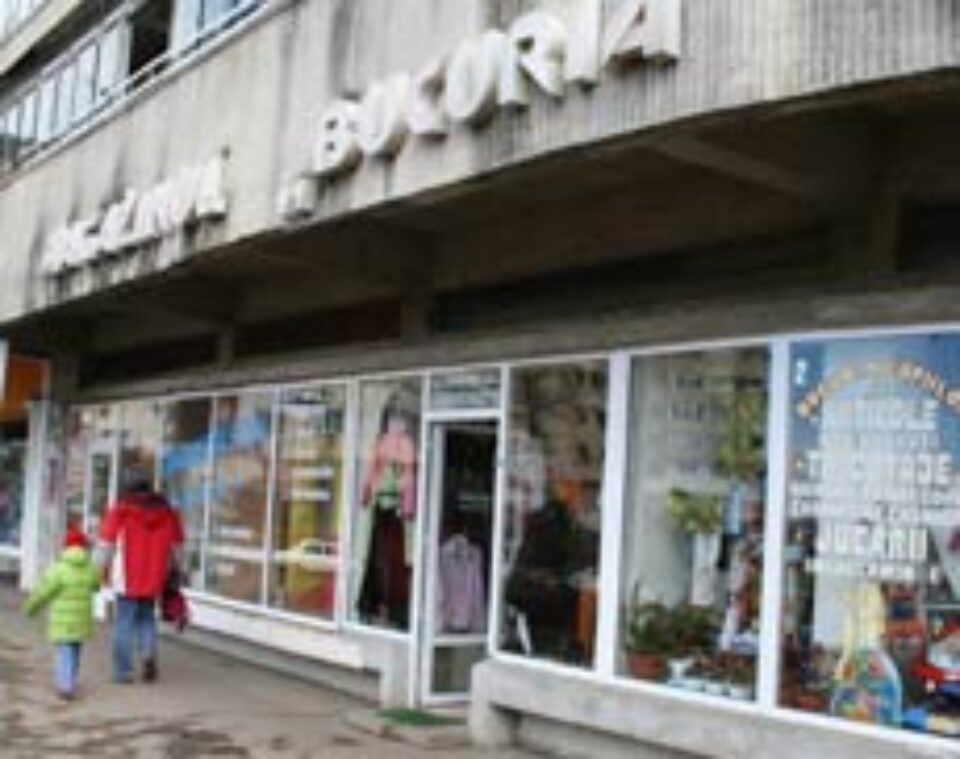 Magazinul SC Vemacons SRL este situat pe Bulevardul George Enescu