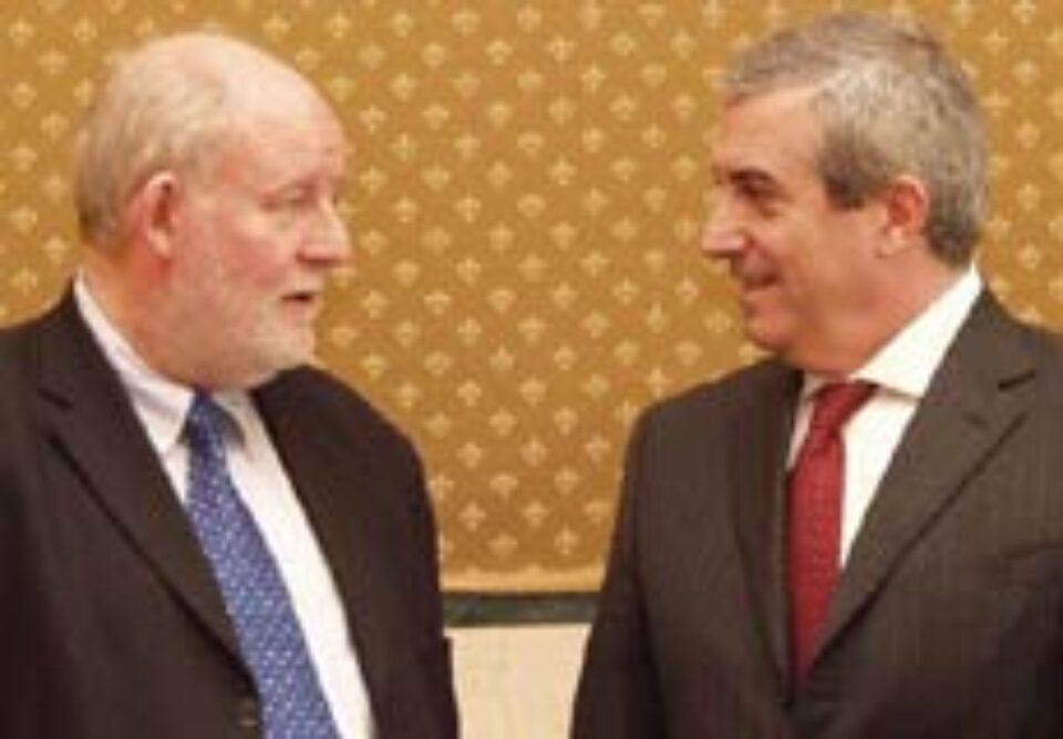 Tăriceanu cere eliminarea vizelor de Marea Britanie înaintea aderării Tăriceanu cere eliminarea vizelor de Marea Britanie înaintea aderării