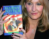 JK Rowling este în pană de... hârtie