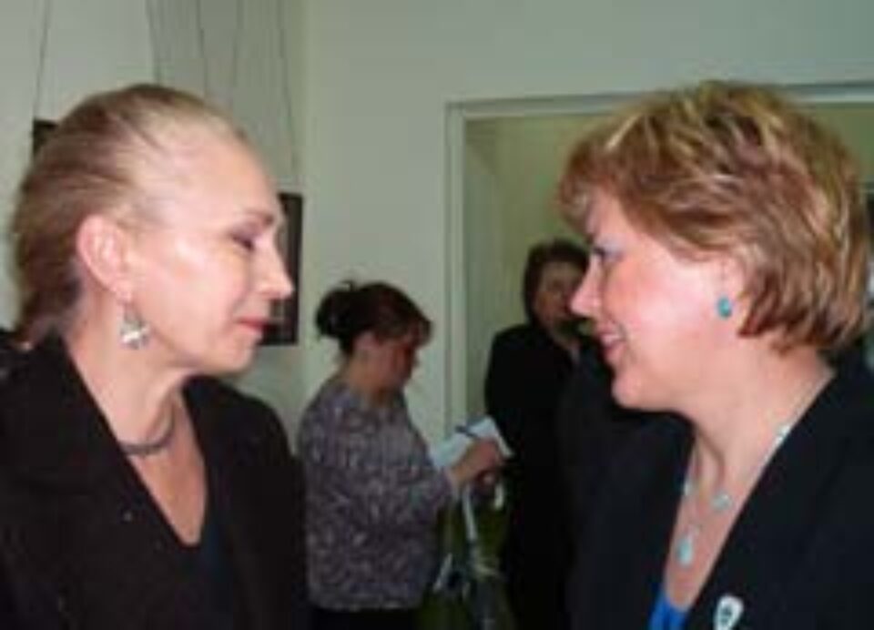 O expoziție-omagiu pentru oamenii în halate albe