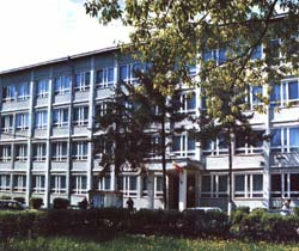 La Colegiul Naţional de Informatică, pentru fotoliul de director general, concurează trei candidaţi La Colegiul Naţional de Informatică, pentru fotoliul de director general, concurează trei candidaţi