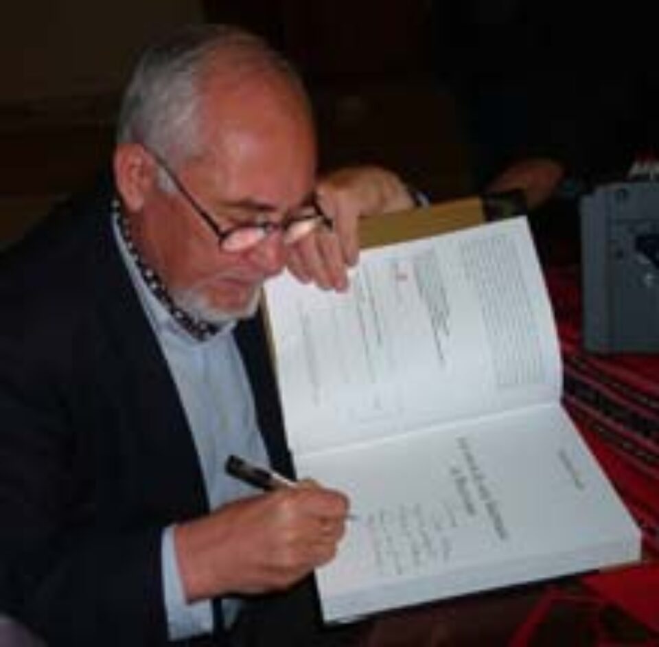 „Un secol de arte frumoase în Bucovina”, „un album mesager care ne va face cunoscuți peste hotare”