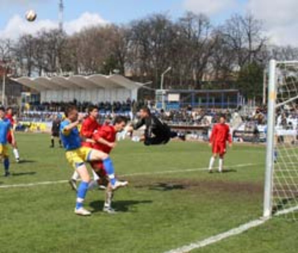 Trăiesc și știu și fotbal