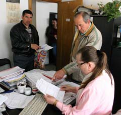 Peste 30 de mii de suceveni trebuie să depună la Fisc declarațiile de venit aferente anului 2005