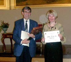 O încondeietoare din Moldovița, premiată la Expoziția internațională de ouă decorate din Franța