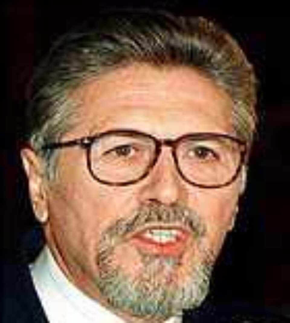 Constantinescu îl critică pe Băsescu pentru desecretizarea legilor siguranței Constantinescu îl critică pe Băsescu pentru desecretizarea legilor siguranței