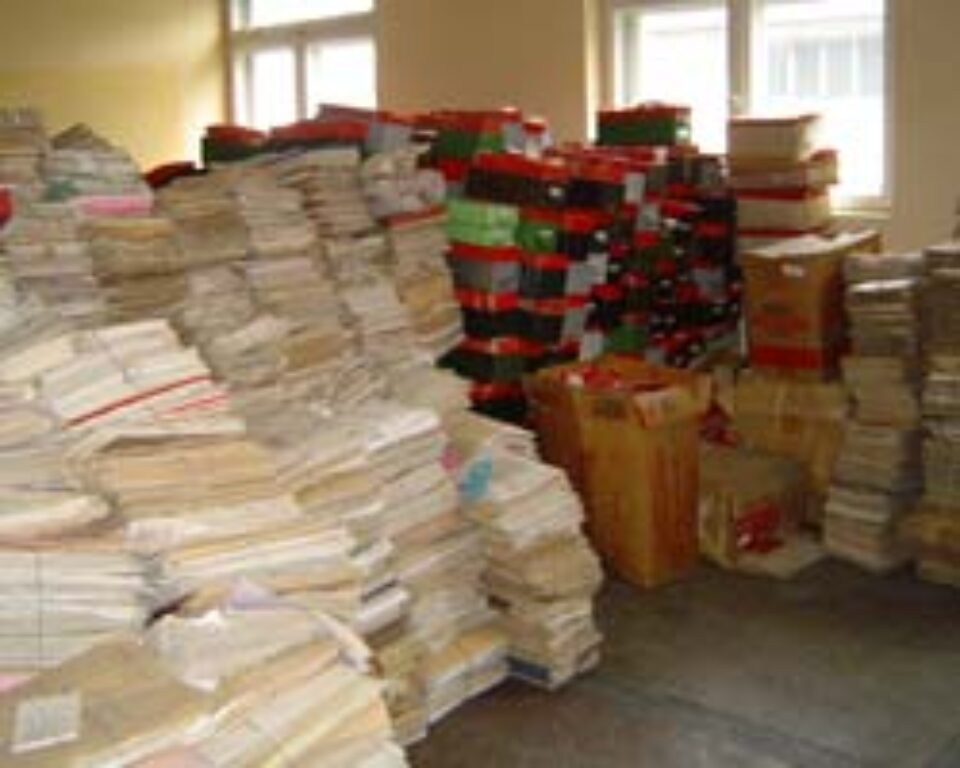 Arhivele PCR Suceava, uitate într-un depozit de lângă Aeroport