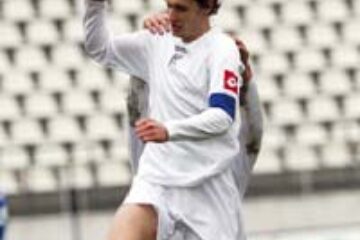 Dinamo a pierdut primul loc