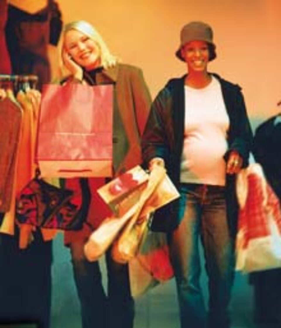 Noi tendințe în materie de shopping: Cumpărături multe cu bani puțini