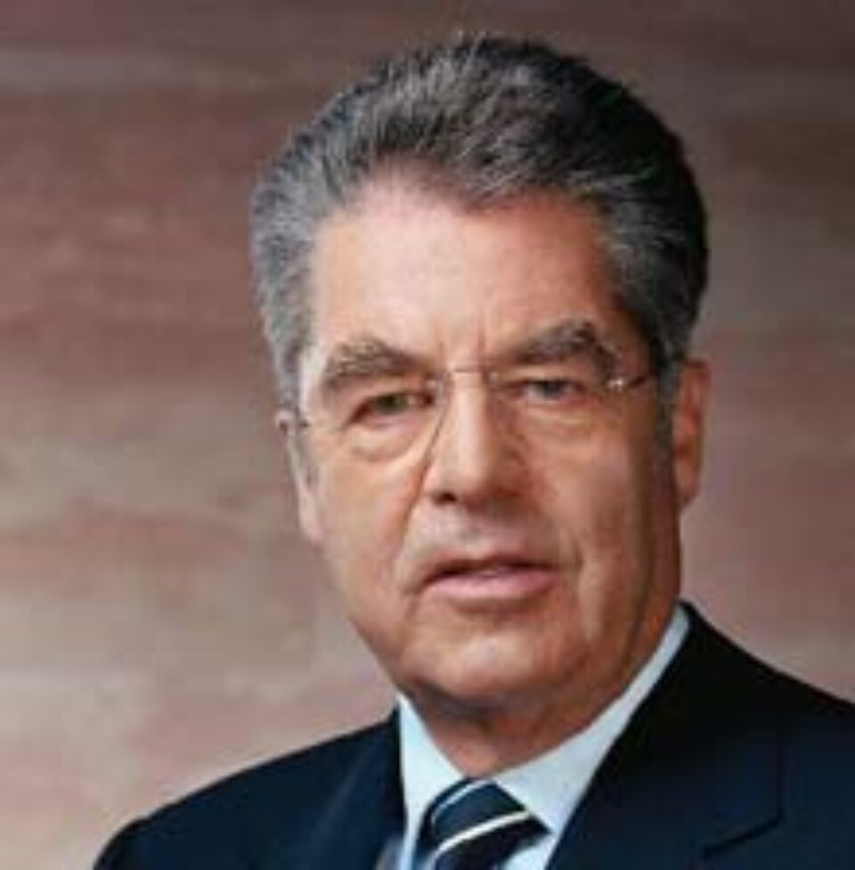 Președintele Austriei, în vizită oficială în România, în perioada 2-3 mai Președintele Austriei, în vizită oficială în România, în perioada 2-3 mai