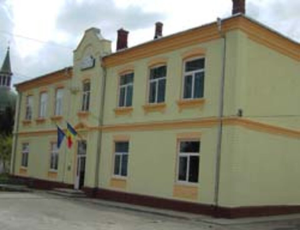 Școala din Mihoveni a căpătat față europeană