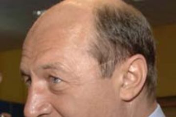 Președintele Băsescu, sunat de Tăriceanu și Iliescu