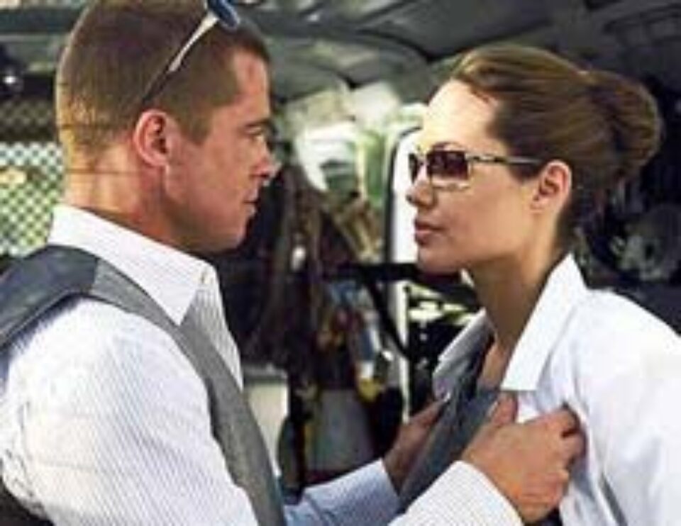 Angelina Jolie refuză să spună "Da" Angelina Jolie refuză să spună "Da"