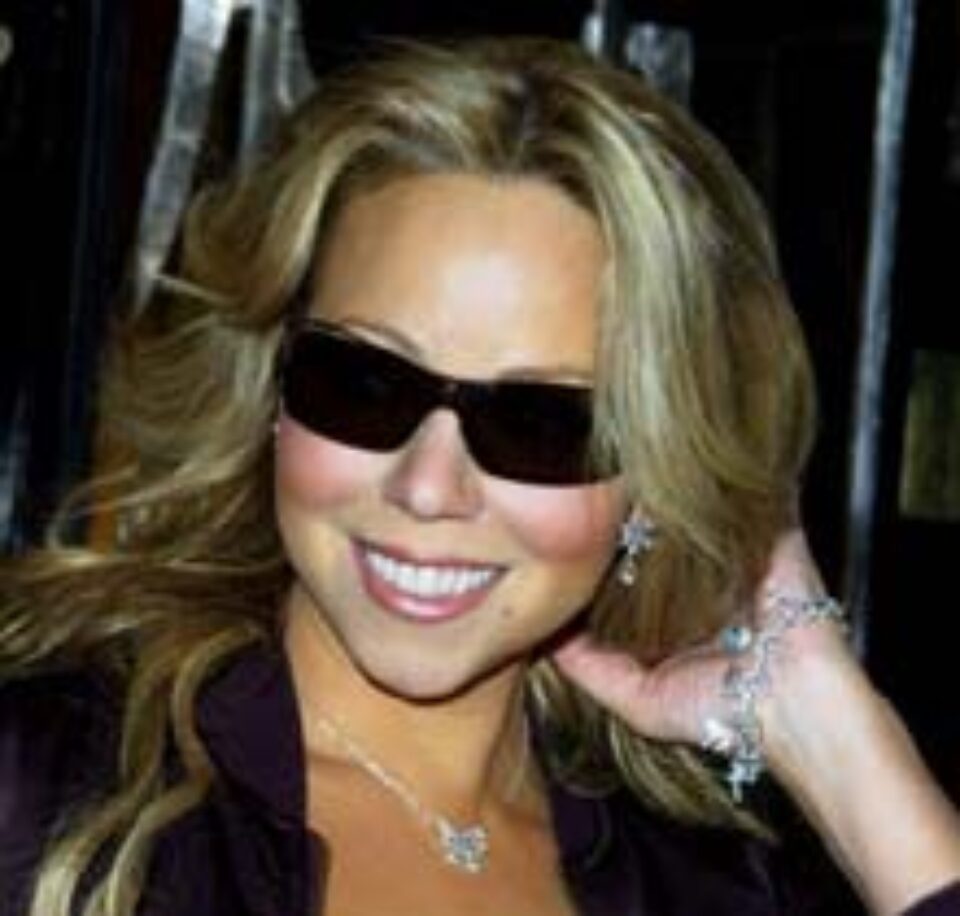 Ochelarii de soare - pentru un look de divă Ochelarii de soare - pentru un look de divă