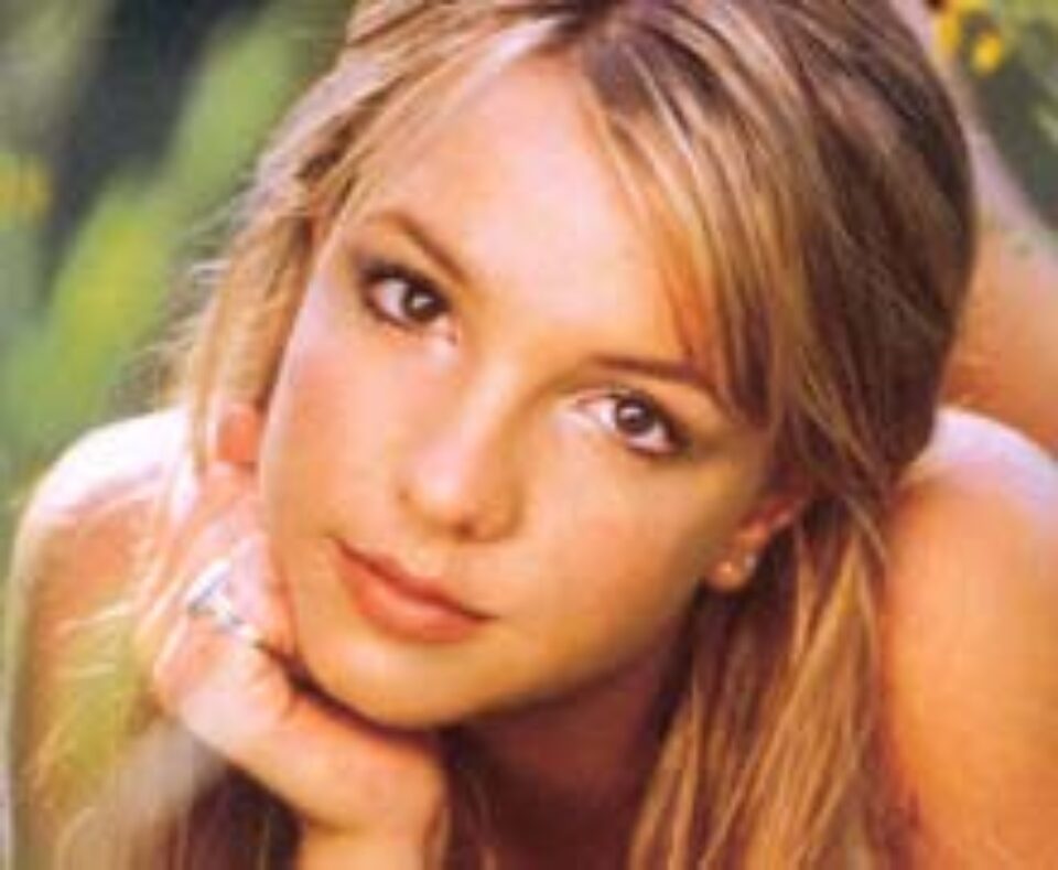 Britney Spears se simte singură Britney Spears se simte singură