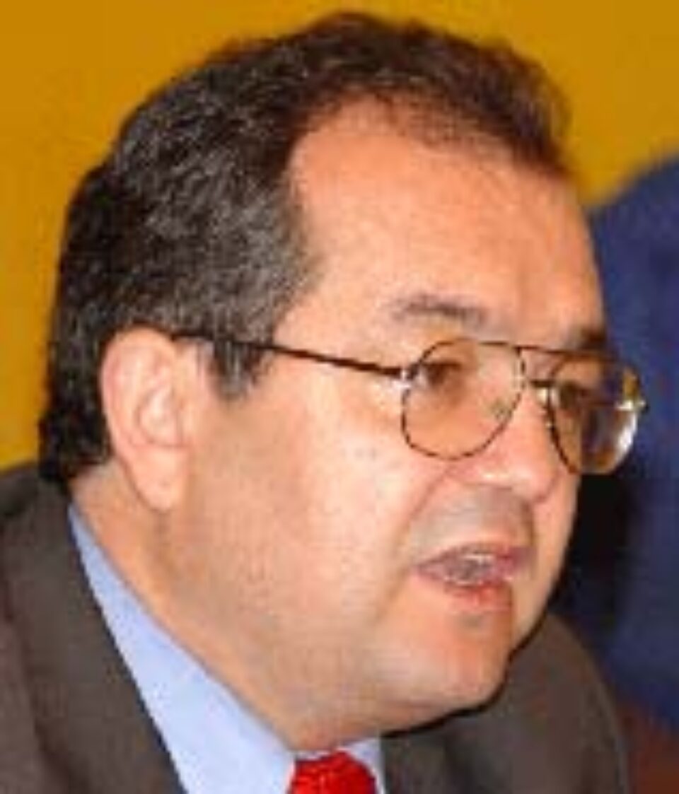 Boc: Se impune un guvern cu 15 – 17 ministere Boc: Se impune un guvern cu 15 – 17 ministere