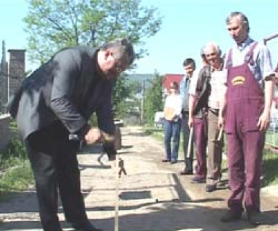 Apa de Berchișești “și-a găsit calea” către cartierul Burdujeni Apa de Berchișești “și-a găsit calea” către cartierul Burdujeni