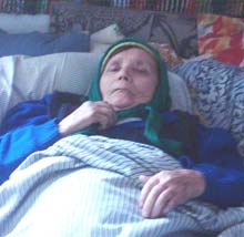 Octogenara Victoria Zanea figurează ca decedată într-un certificat de moştenitor întocmit în anul 1991, deşi trăieşte şi astăzi