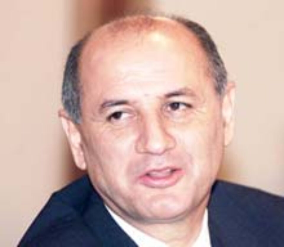 Copos afirmă că nu ține "neapărat" la funcția de vicepremier Copos afirmă că nu ține "neapărat" la funcția de vicepremier