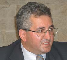 Liberalii suceveni sancționează comportamentul lui Crin Antonescu în interiorul PNL