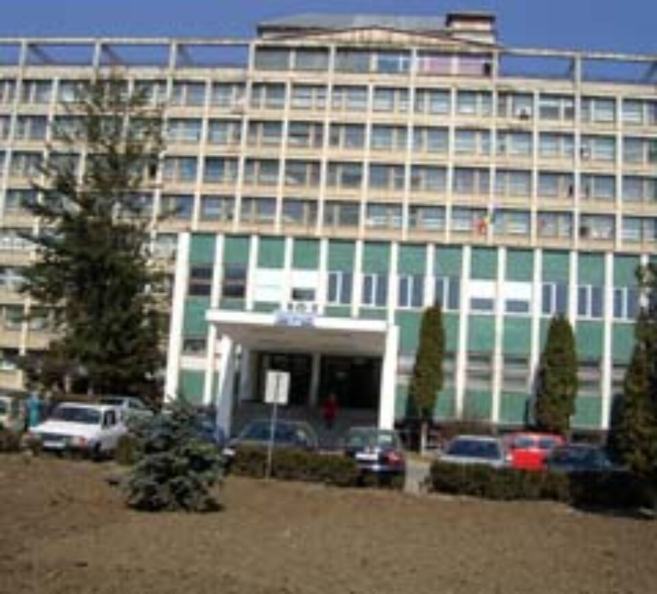 Aparatură de investigație a cardiacilor, defectă de 4 luni de zile