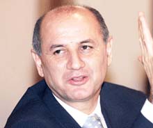 George Copos și-a anunțat demisia din Guvern