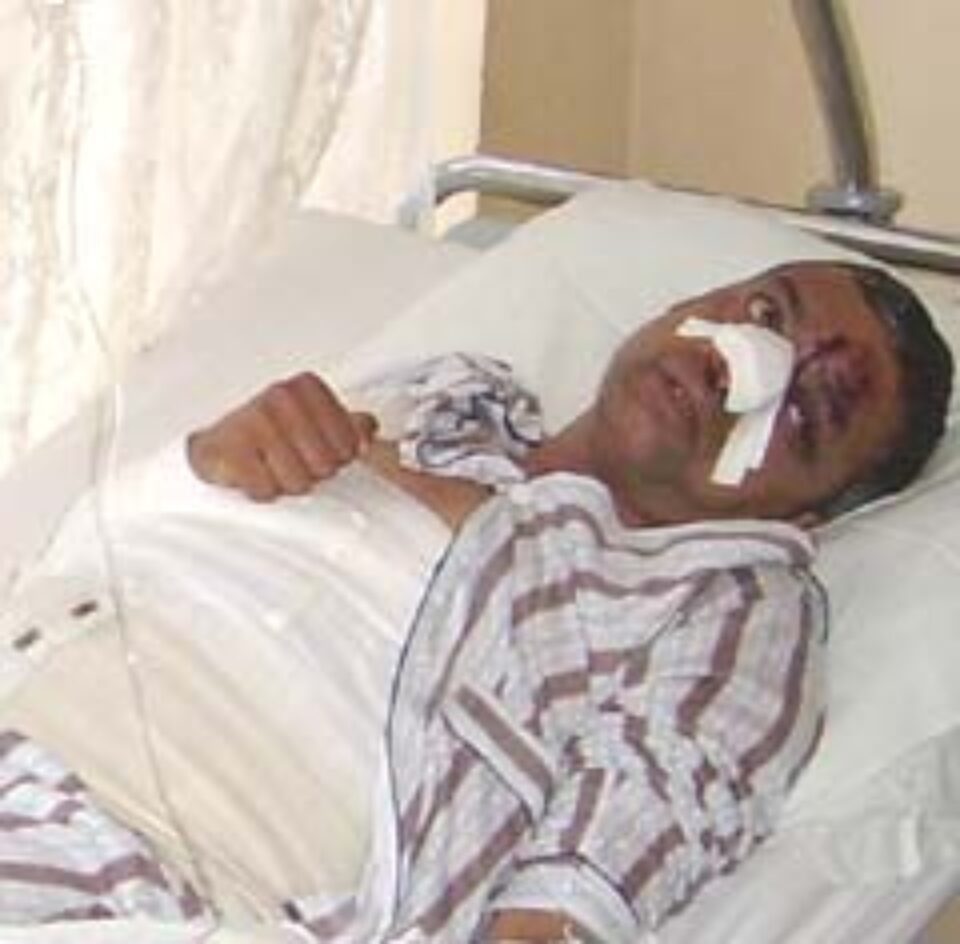 Pieton făcut minge de ping-pong între două autoturisme Pieton făcut minge de ping-pong între două autoturisme