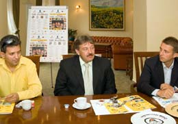 Mii de litri de bere și zeci de tone de carne își așteaptă clienții la Zilele Humorului