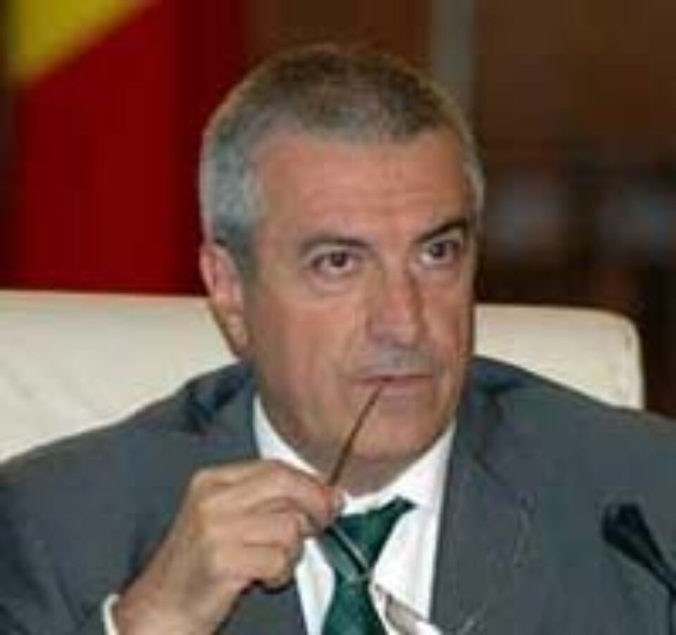 Tăriceanu consideră că autoritățile nu trebuie să renunțe la concediu Tăriceanu consideră că autoritățile nu trebuie să renunțe la concediu
