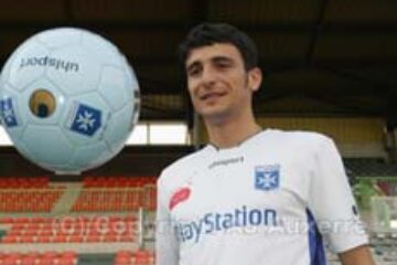 Salariu de 600.000 de euro anual pentru Daniel Niculae la Auxerre