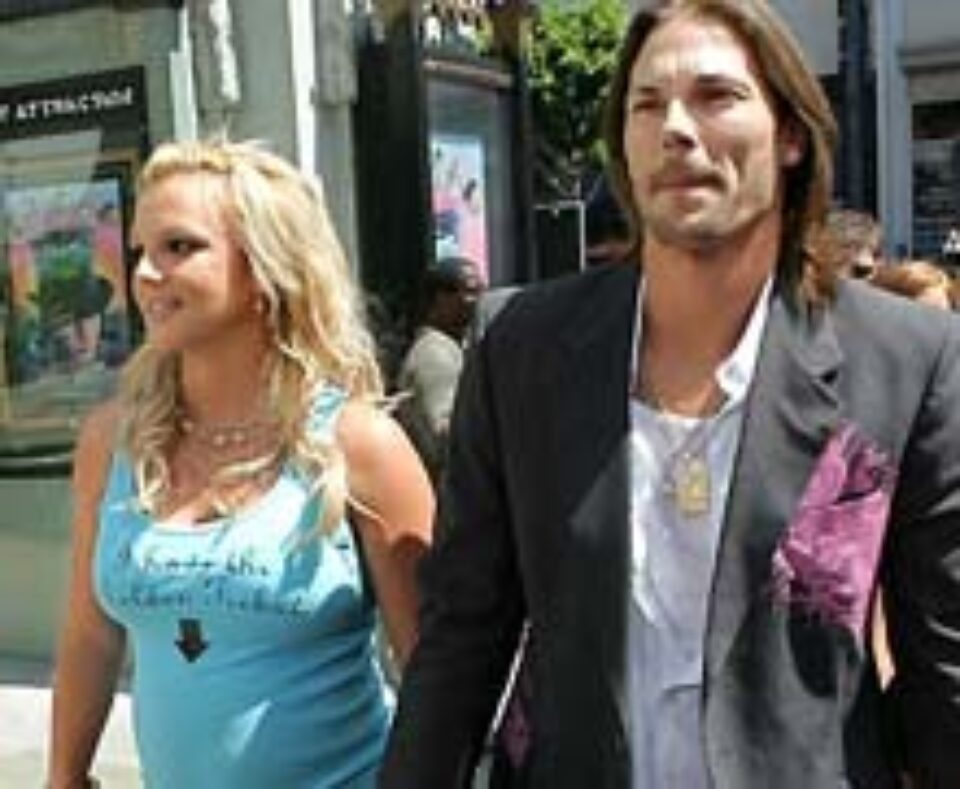 Britney Spears, concurentă la postul de "soția anului" Britney Spears, concurentă la postul de "soția anului"