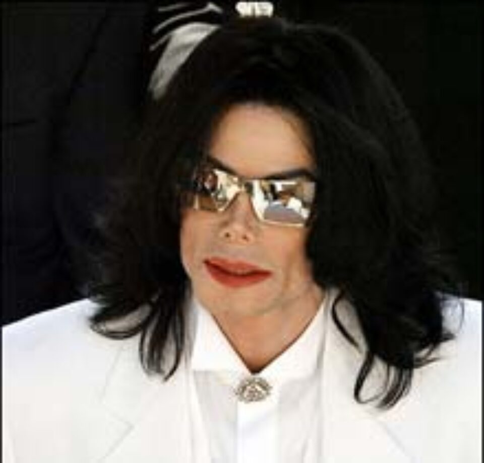 Michael Jackson se pregătește de însurătoare