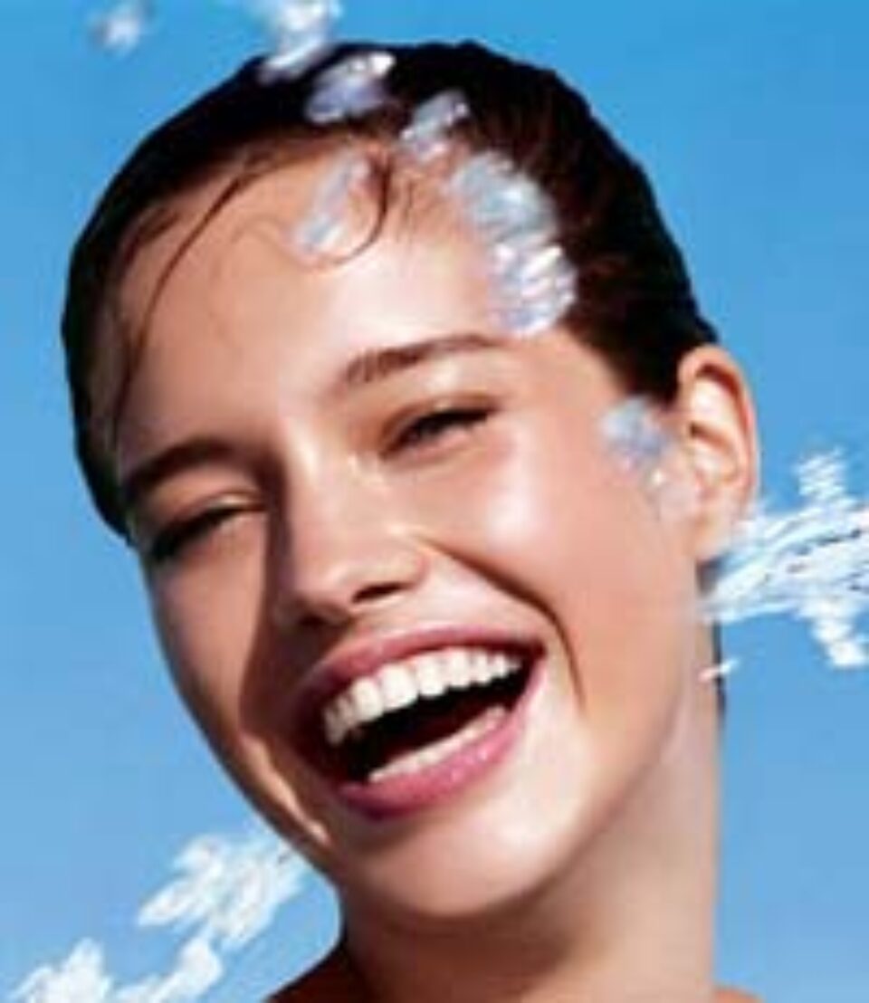 Primul ajutor pentru protejarea tenului Primul ajutor pentru protejarea tenului