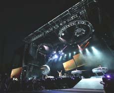 Depeche Mode a arătat românilor ce înseamnă un concert adevărat Depeche Mode a arătat românilor ce înseamnă un concert adevărat