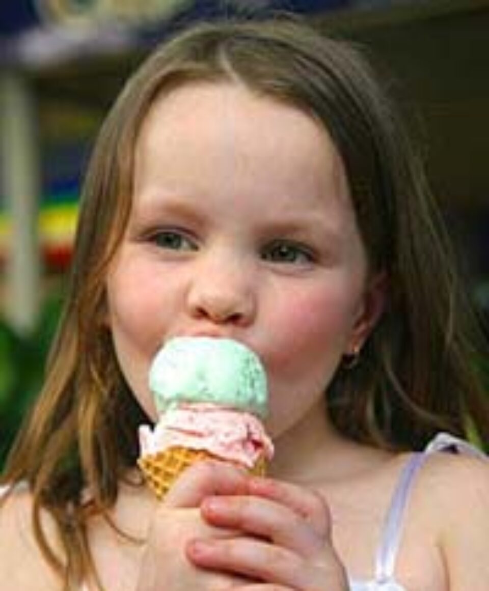 Soluție pentru o vară fierbinte: Înghețata ia locul mesei de prânz Soluție pentru o vară fierbinte: Înghețata ia locul mesei de prânz