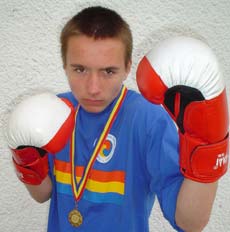 Matei Tătar – campion național la kick box full contact