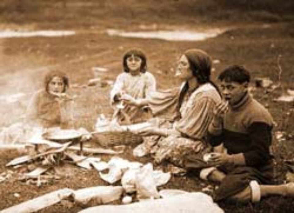 Din presa de altadata Din presa de altadata