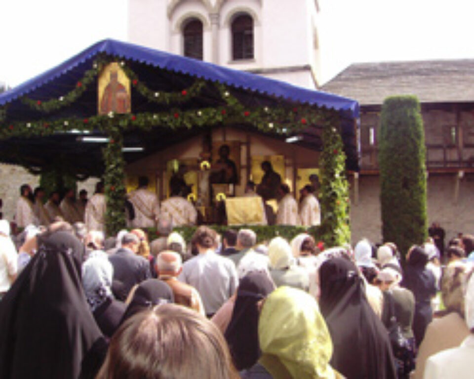 Pelerinajul la Putna - sub semnul suferinței sinistraților