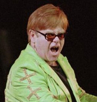 Elton John a scris un cântec de dragoste pentru suma de 650.000 de euro