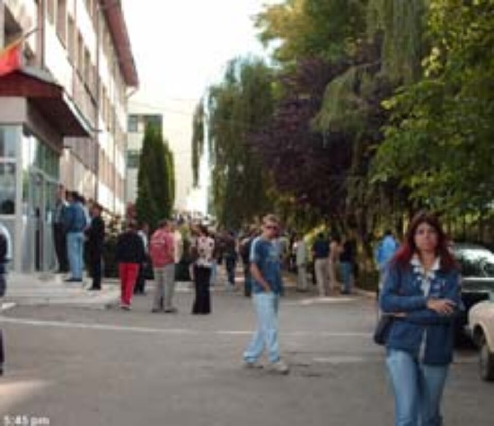 Persoanele suspectate în scandalul de la bacalaureat nu mai au acces la subiecte Persoanele suspectate în scandalul de la bacalaureat nu mai au acces la subiecte