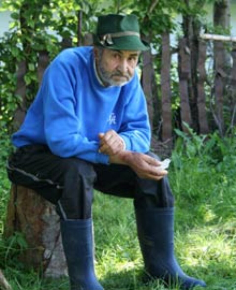 De frica Poliției, a ascuns cadavrul soției printre buruieni De frica Poliției, a ascuns cadavrul soției printre buruieni