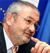 Vlădescu participă la reuniunea miniștrilor Finanțelor din UE