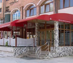 Câmpulungul are o pensiune modernă la bloc