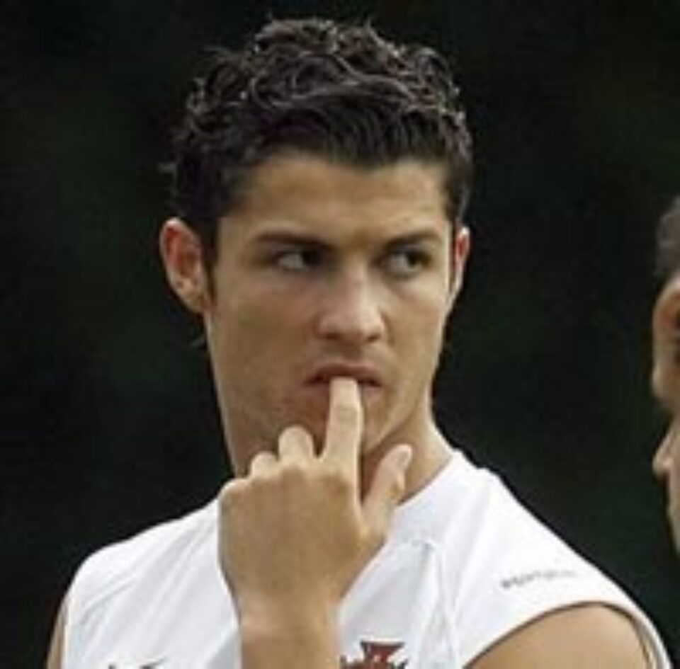 Cristiano Ronaldo s-a răzgândit și vrea să rămână în Anglia Cristiano Ronaldo s-a răzgândit și vrea să rămână în Anglia