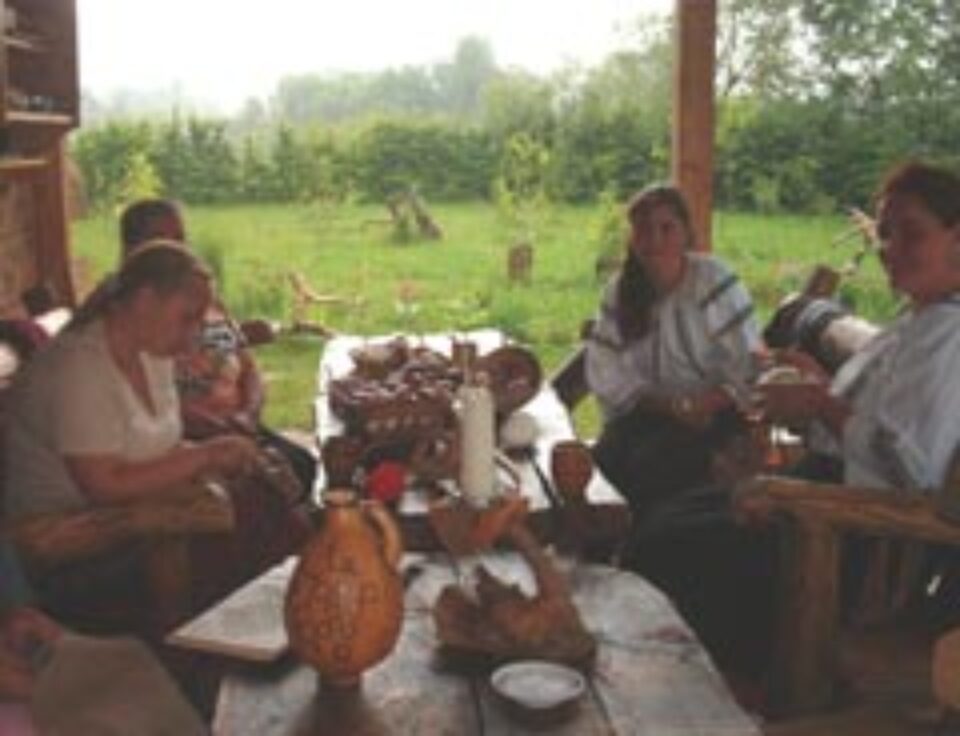 Tabăra de creație pentru meșterii populari de la Păltinoasa