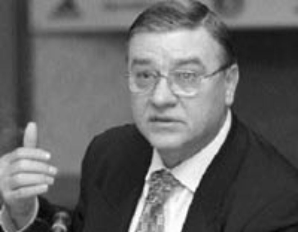 Cluburile nu mai au voie să stimuleze adversarele contracandidatelor Cluburile nu mai au voie să stimuleze adversarele contracandidatelor