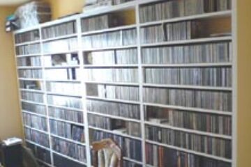 Polițiști și procurori, la ușa unui „pirat” de pe Internet