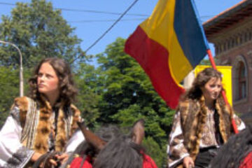 Festivalul de folclor de la Câmpulung Moldovenesc bucură publicul și exasperează șoferii