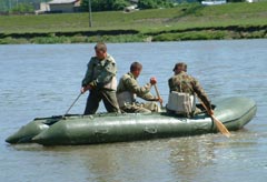 Trupurile neînsuflețite ale celor cinci copii înghițiți de ape, găsite de localnici și pompieri